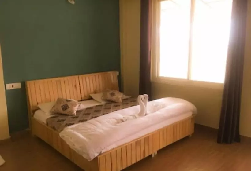 ホテル Siddhartha Greens Bir Billing