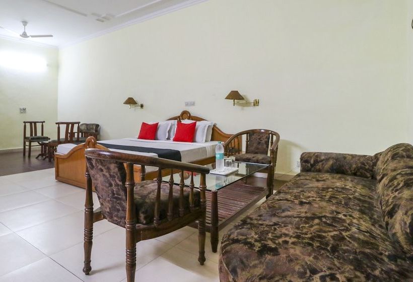 Отель Capital O 49883  Sutlej Classic