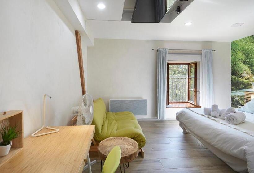 ペンション Domaine De Bersaillin