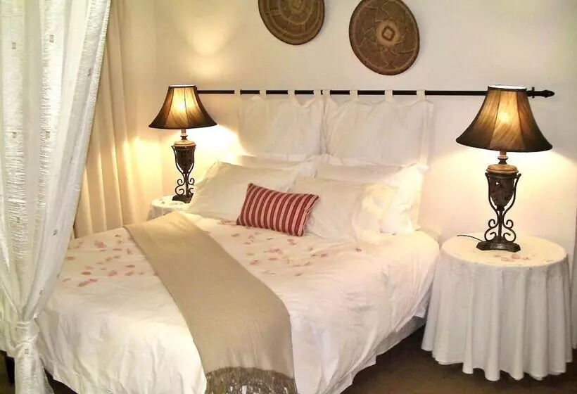 ペンション Emoyeni Country Lodge