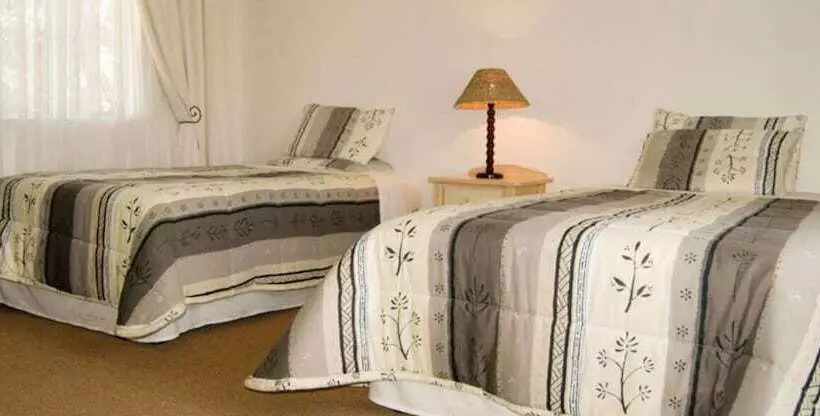 ペンション Emoyeni Country Lodge
