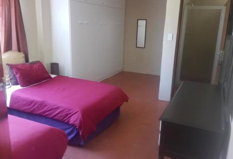 Пансион Emoyeni Country Lodge