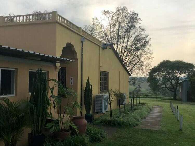 Пансион Emoyeni Country Lodge