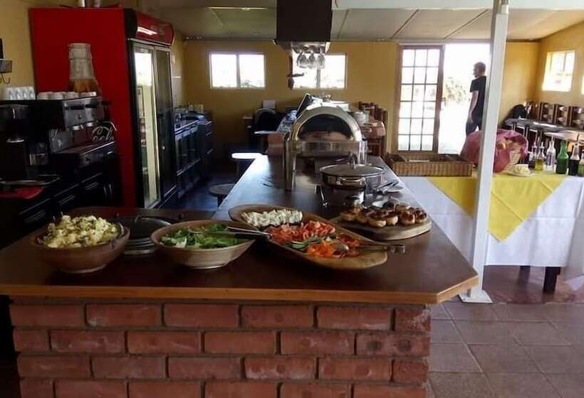 Пансион Emoyeni Country Lodge