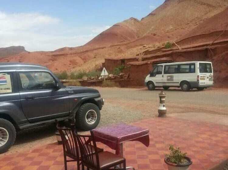 펜션 Kasbah Tialouite