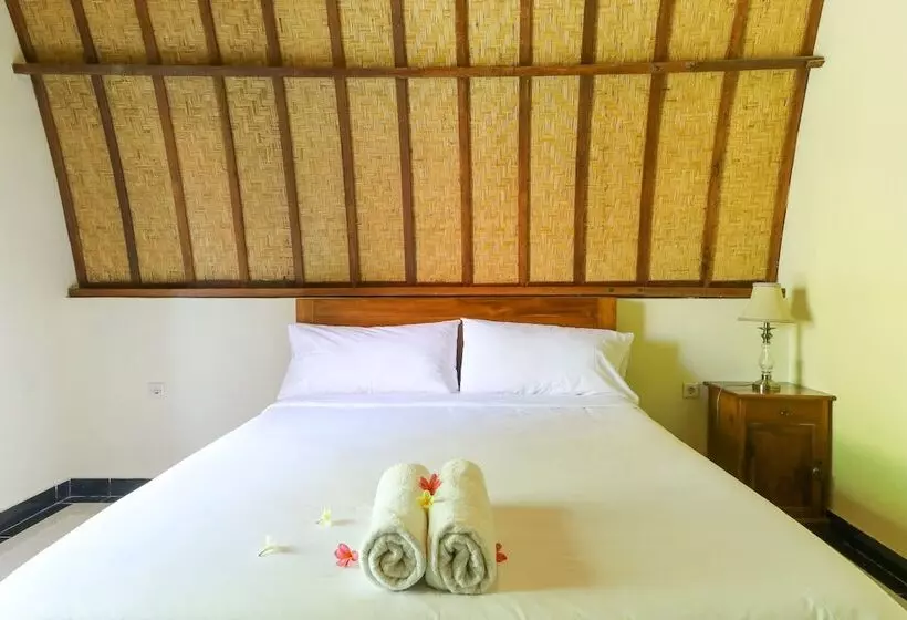 ペンション Ratu Cottage