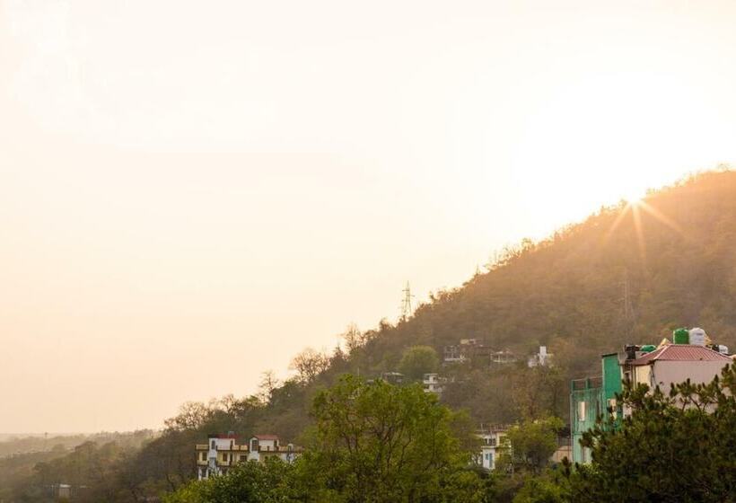 Aaravam Ganga Boutique Hotel Rishikesh