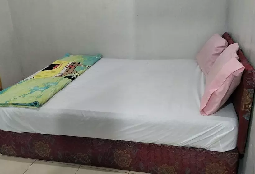 ユースホステル Bunar Tunggal