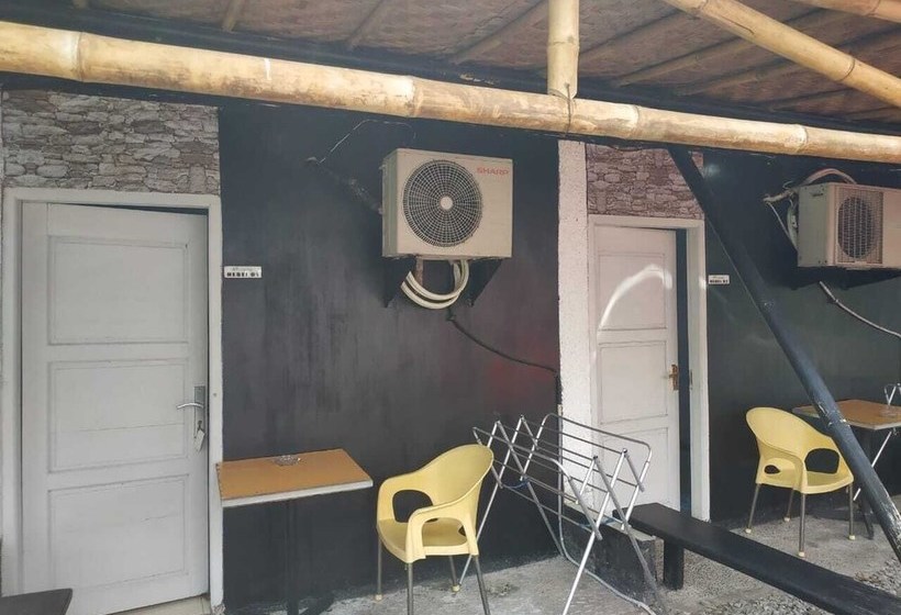 ユースホステル Bunar Tunggal