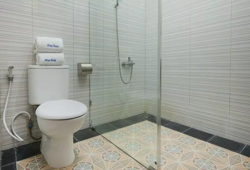 Aries Hotel By Oyo Rooms