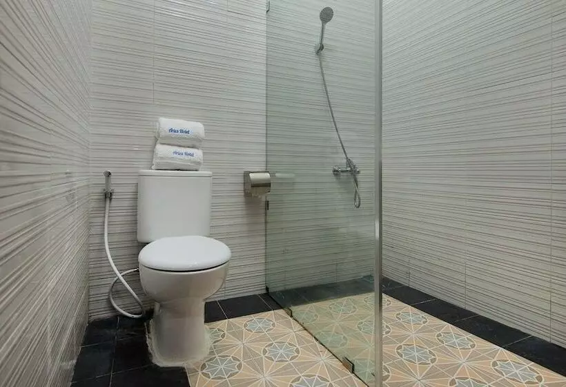 Aries Hotel By Oyo Rooms