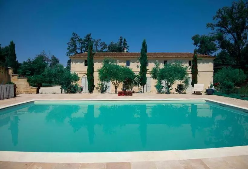 Aamiaismajoitus (B&B) La Villa Bella