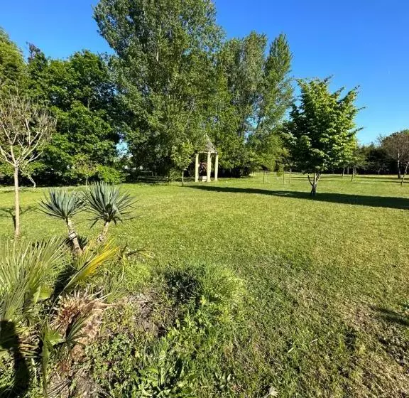 Aamiaismajoitus (B&B) La Villa Bella