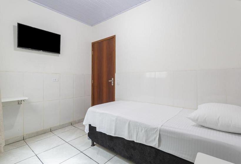 בית מלון כפרי Alfa By Oyo Rooms