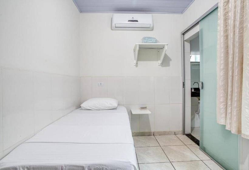 בית מלון כפרי Alfa By Oyo Rooms