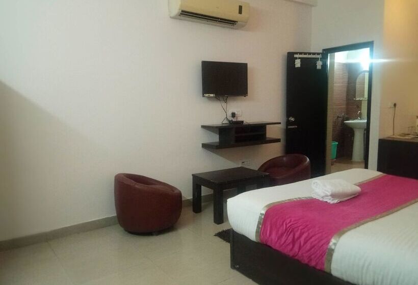 בית מלון כפרי Anandam Resort