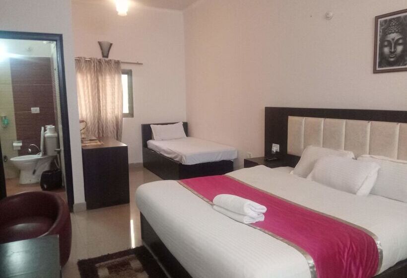 בית מלון כפרי Anandam Resort