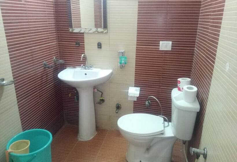 בית מלון כפרי Anandam Resort