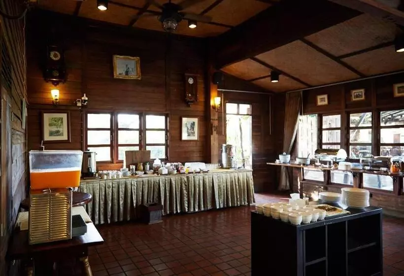 Hotelli Country Lake View