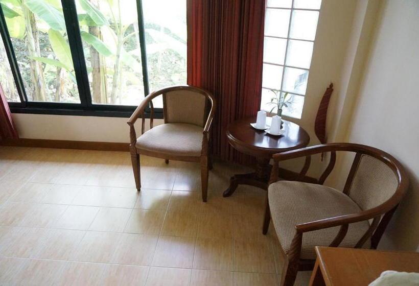 בית מלון כפרי Country Lake View