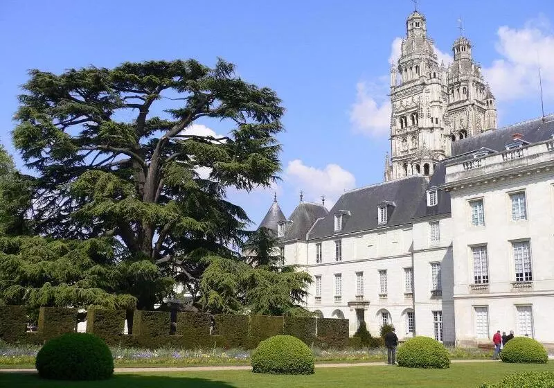 Hotelli Loire Valley Lodges