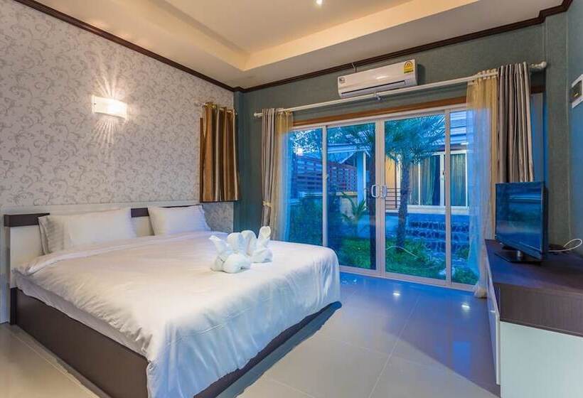 Hotel Palmchwa Resort