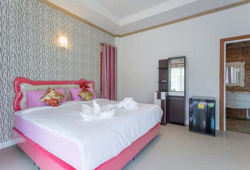 Hotel Palmchwa Resort