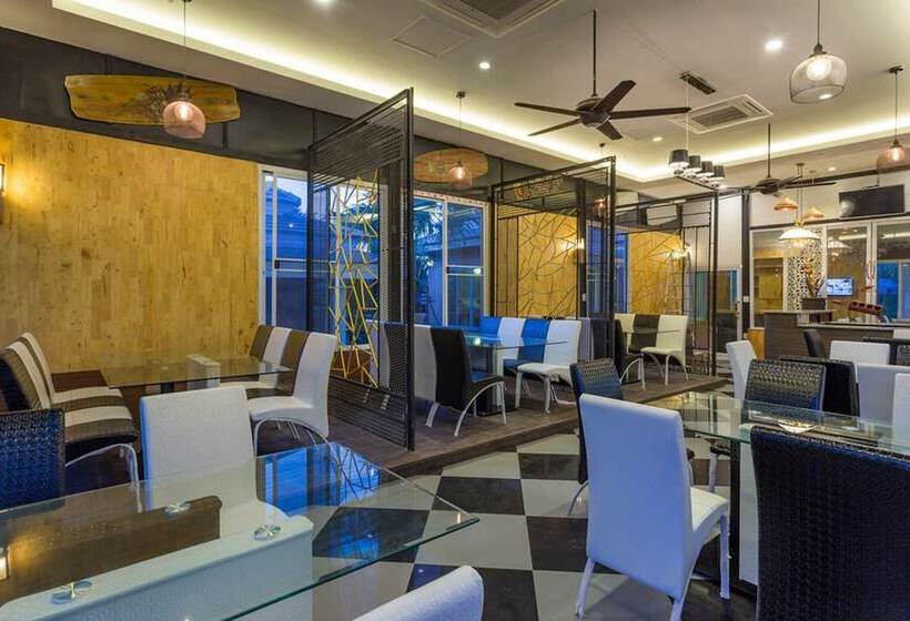 Hotel Palmchwa Resort