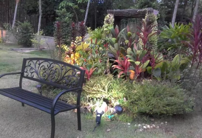 ホテル Phuket Sirinapha Resort