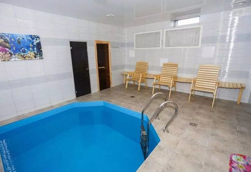 Hotelli Zvezda Tamani