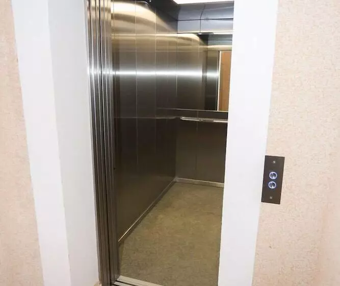 Hotelli Zvezda Tamani