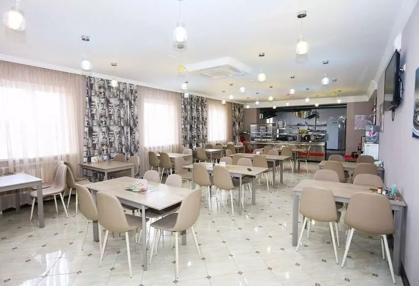 Hotelli Zvezda Tamani