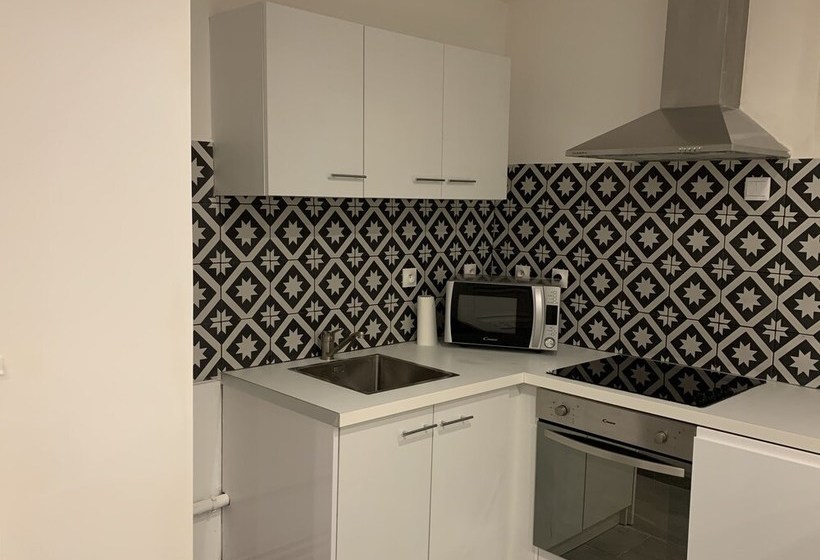 Le Manoir De Le Quesnel