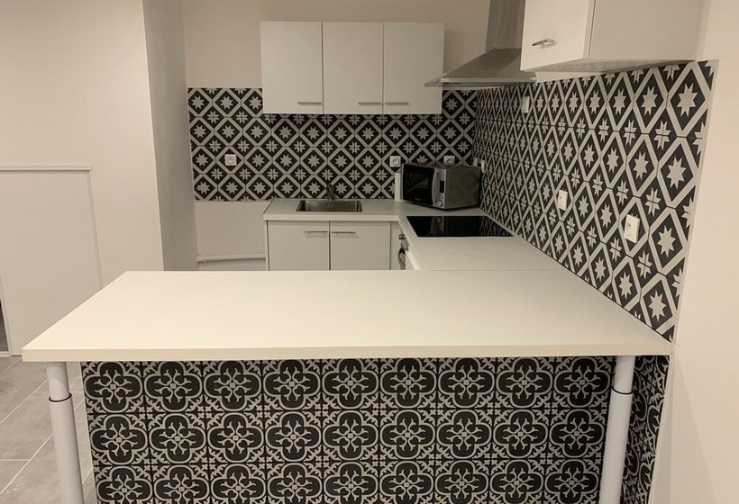 Le Manoir De Le Quesnel