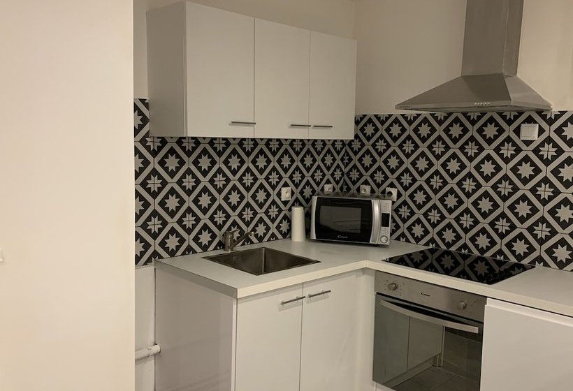 Le Manoir De Le Quesnel