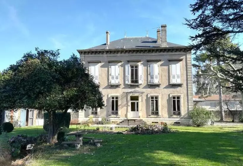 Majatalo Les Palmiers De Mauves