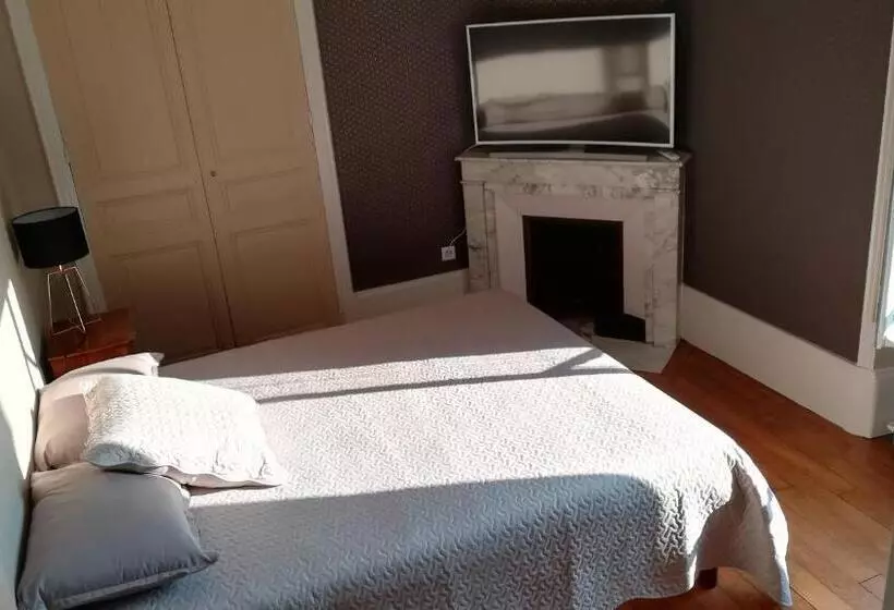 Majatalo Les Palmiers De Mauves