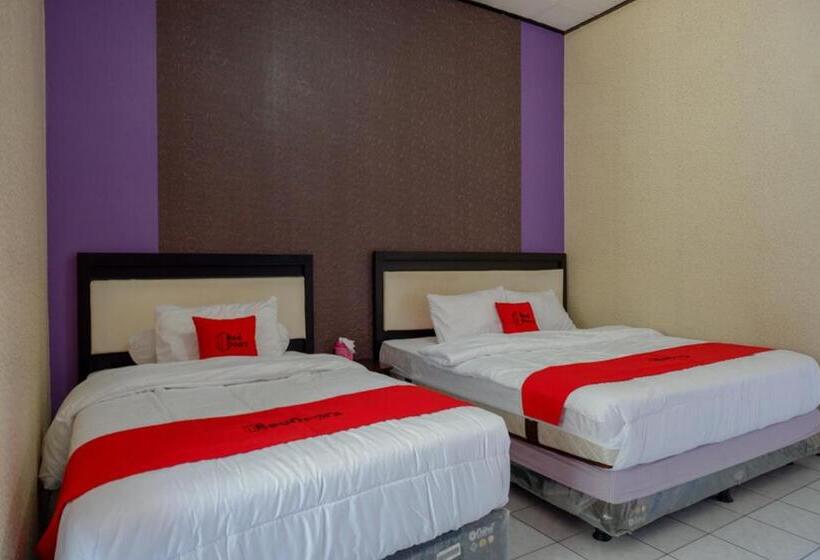 Pensjonat Reddoorz Near Stasiun Kebumen