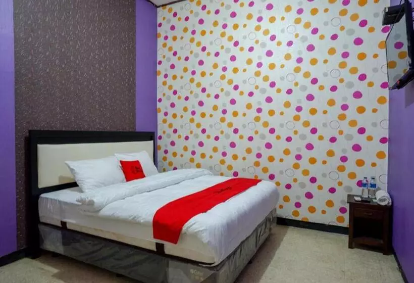 Majatalo Reddoorz Near Stasiun Kebumen