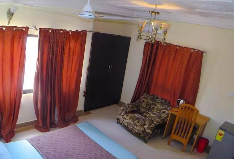 Majatalo St Mary S At Hills Guest House