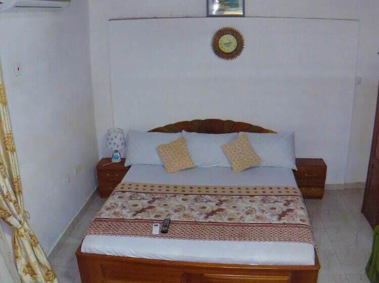 펜션 St Mary S At Hills Guest House