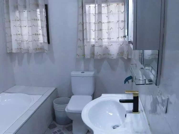 Majatalo St Mary S At Hills Guest House