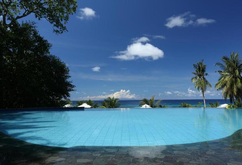 Amun Ini Beach Resort & Spa