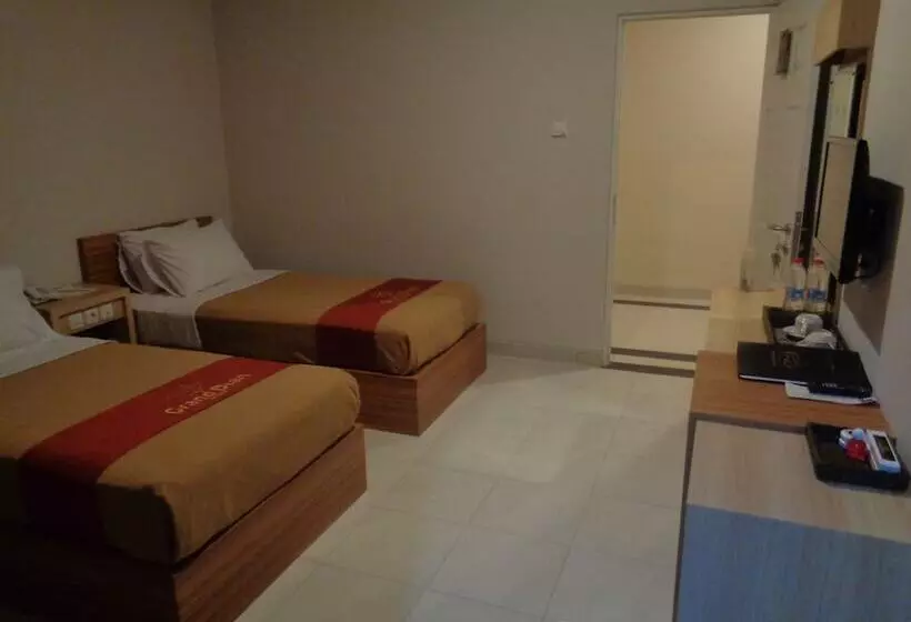 Grand Dian Hotel Slawi