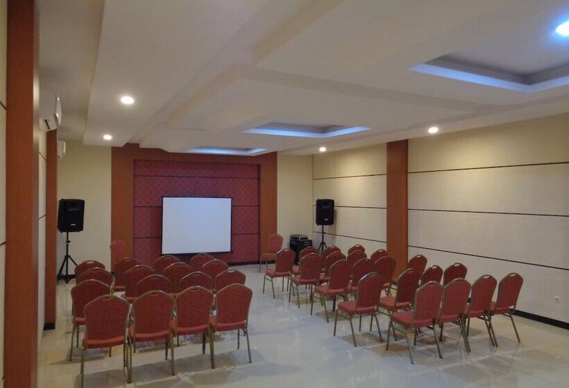 Grand Dian Hotel Slawi