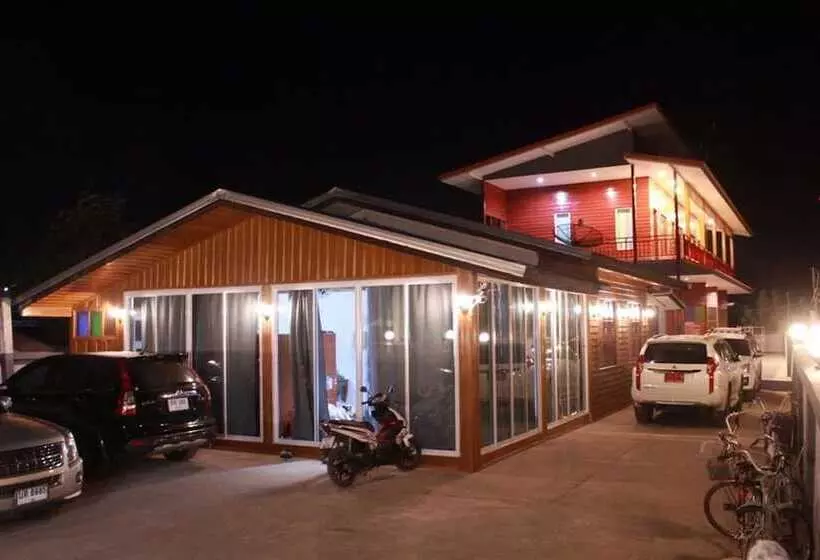 Hotelli Baan Plernphat 1