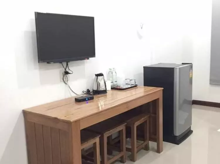 Hotelli Baan Plernphat 1