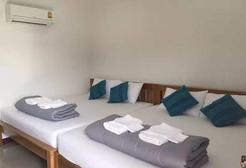 Hotelli Baan Plernphat 1