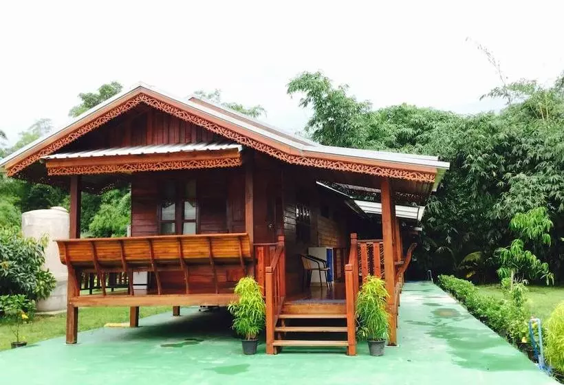 ホテル Ban Suan Rim Tarn
