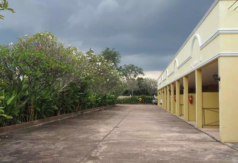 Hotelli Country Inn 304